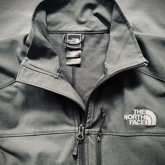 North Face Grey Windbreaker - Picture 3 of 5